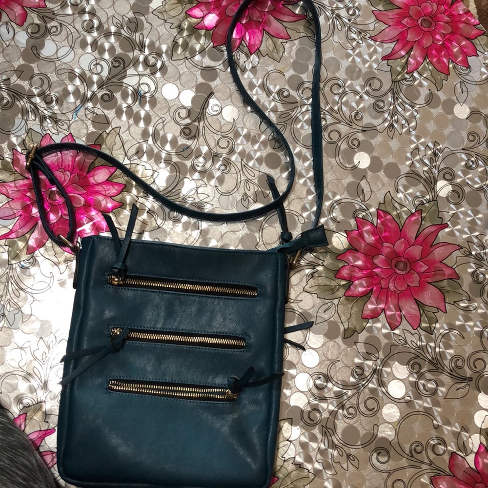 blue shoulder bag